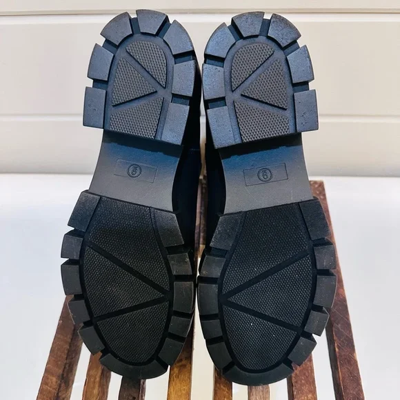 MIA Black Chunky Ankle Boots - Picture 3 of 4